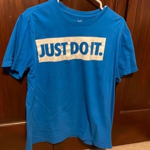 Mens nike graphic tee.